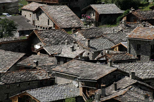 plus-beaux-villages-de-france-savoie