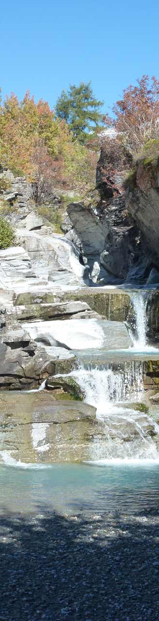 cascade-en-ete-canyoning-bonneval-sur-arc.jpg